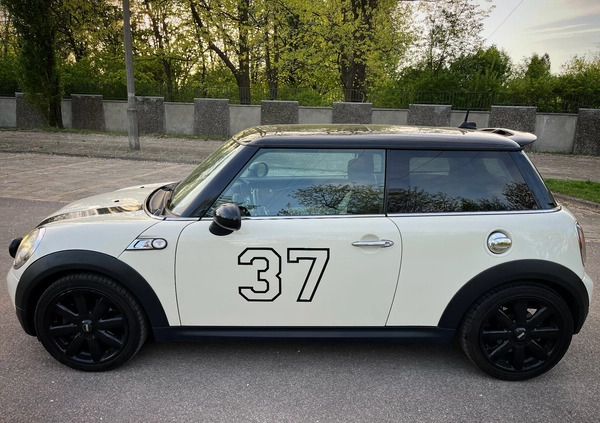 MINI Cooper S cena 32000 przebieg: 165750, rok produkcji 2007 z Warszawa małe 742